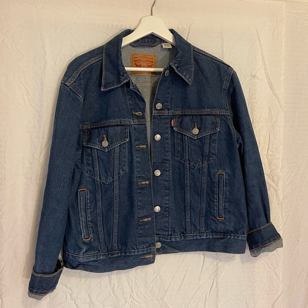 Levi’s Denim Trucker Jacket in Dark Wash